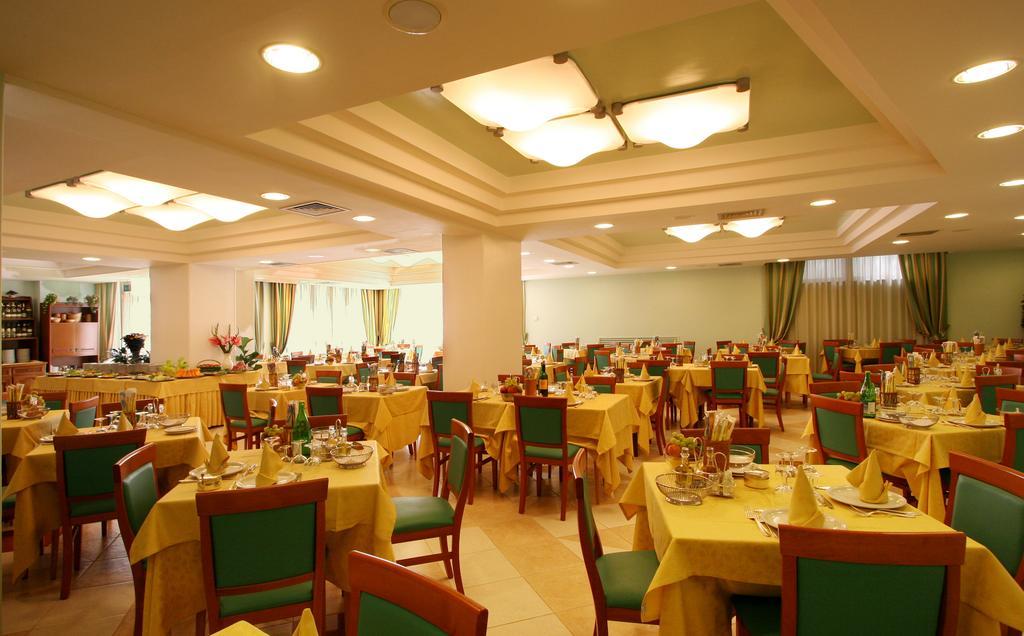 Hotel Villa Luca Chianciano Terme Dış mekan fotoğraf