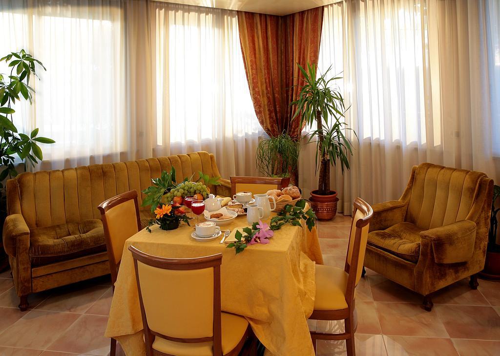 Hotel Villa Luca Chianciano Terme Dış mekan fotoğraf