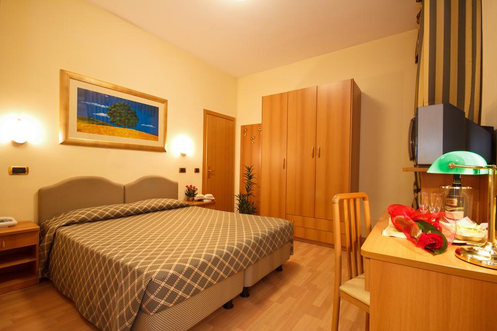 Hotel Villa Luca Chianciano Terme Dış mekan fotoğraf