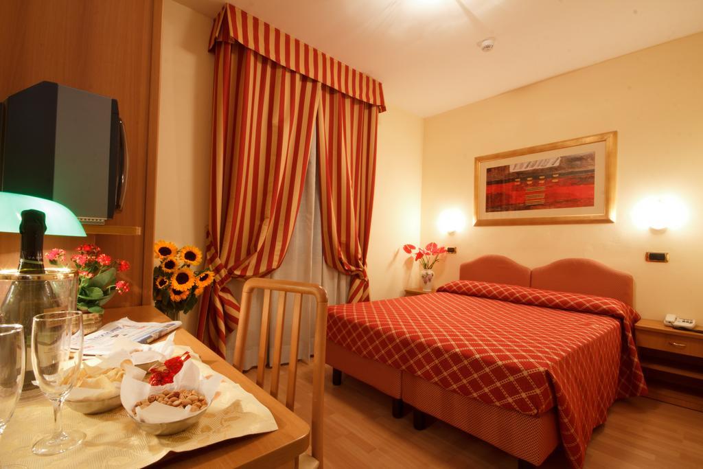 Hotel Villa Luca Chianciano Terme Dış mekan fotoğraf