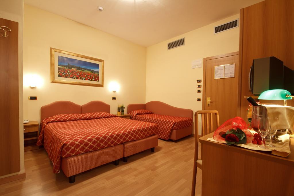 Hotel Villa Luca Chianciano Terme Dış mekan fotoğraf